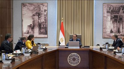استفاد منها 18 مليون مواطن، مدبولي يعلن الانتهاء من آلاف المشروعات بمبادرة حياة كريمة 
