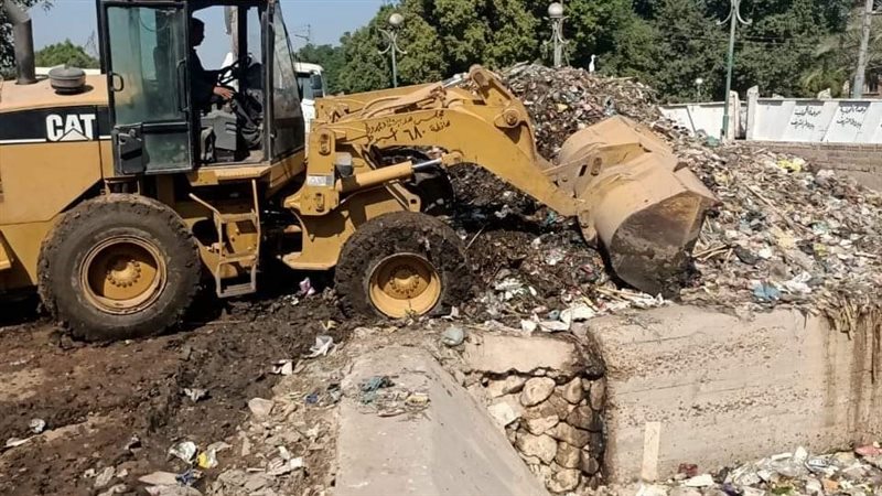 رفع مخلفات الترعة