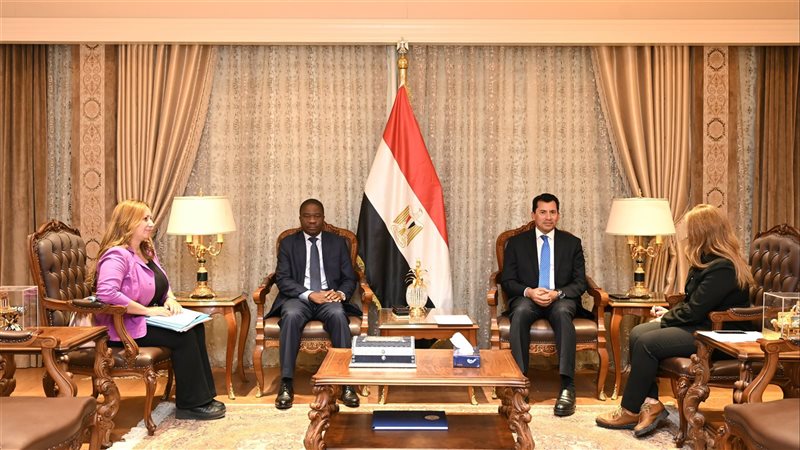 لقاء وزير الشباب