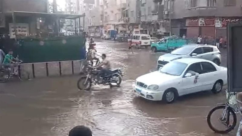انفجار خط مياه البركة