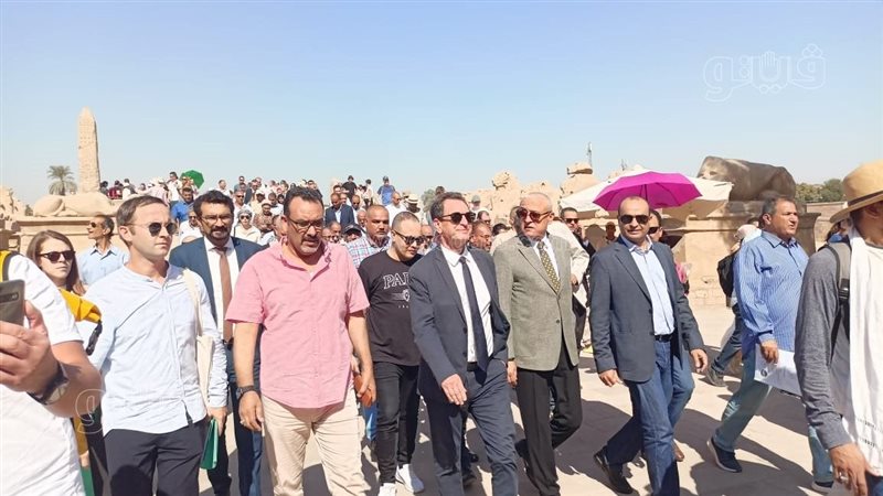 محافظ الأقصر والسفير