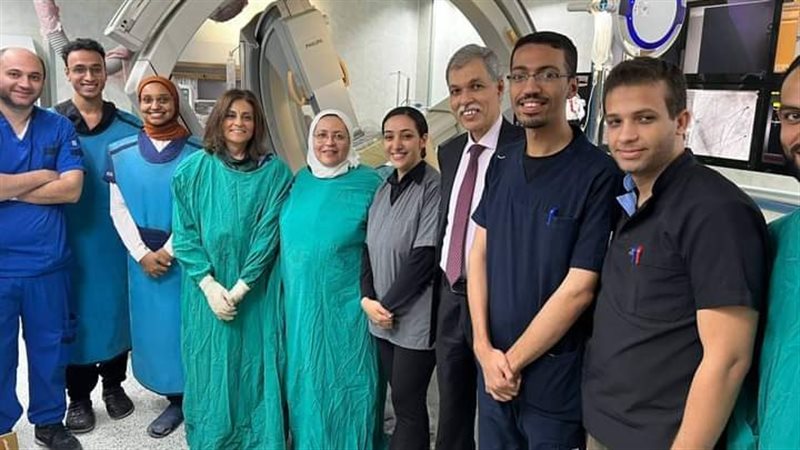 فريق أطباء جامعة