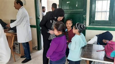 جامعة بنها تنظم قافلة طبية متخصصة فى أمراض العيون بقرية بقيرة