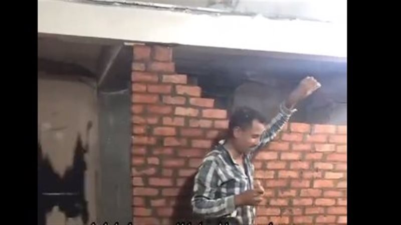 عامل بناء متخصص في