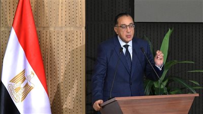 رئيس الوزراء يكشف حقيقة بيع المطارات المصرية للقطاع الخاص 