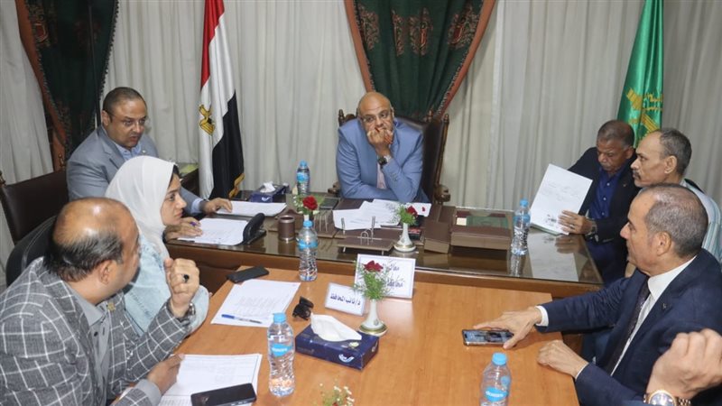 محافظ القليوبية خلال
