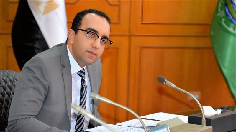 اجتماع نائب محافظ