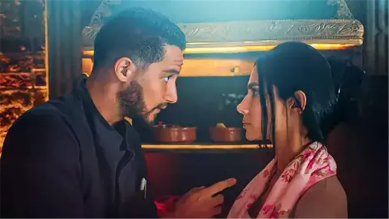 أحمد مالك وهدى المفتي،