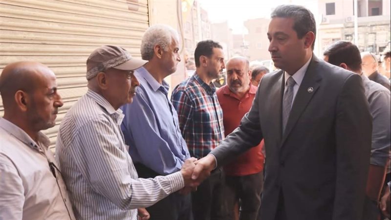 محافظ دمياط يقدم