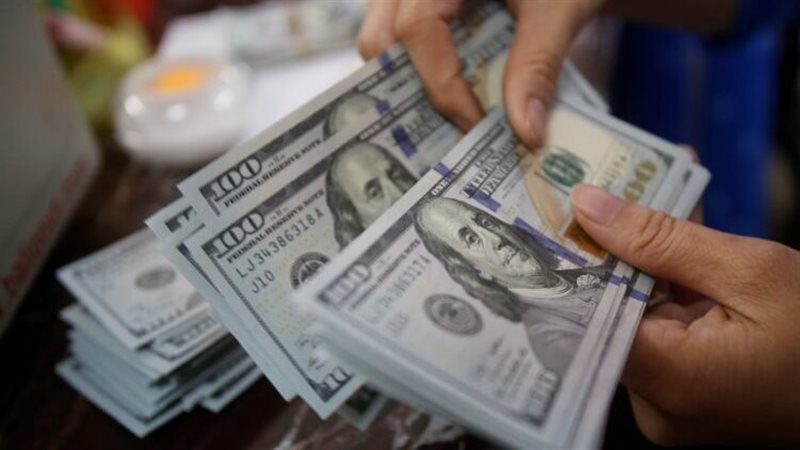 دولارات، فيتو