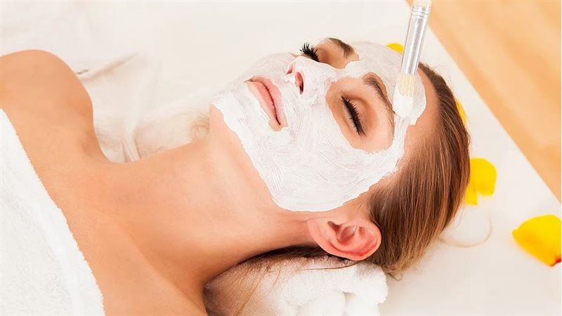 العناية بالبشرة للعروس