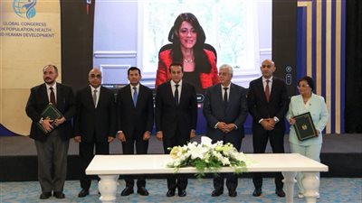 الصحة: نهدف للوصول إلى معدل إنجاب 2.1 طفل لكل سيدة