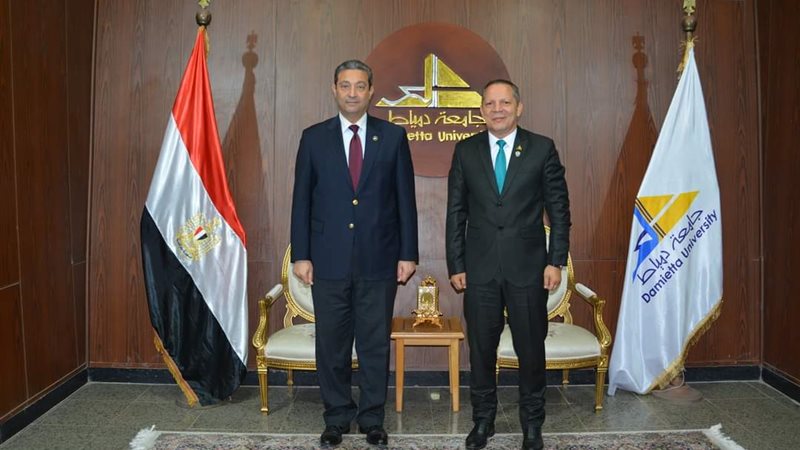 محافظ دمياط ورئيس