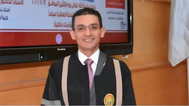 الدكتور احمد حسن