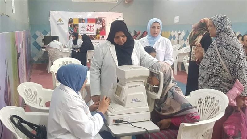 قافلة طبية بجامعة