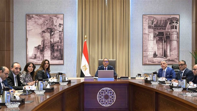 اجتماع الدكتور مصطفى