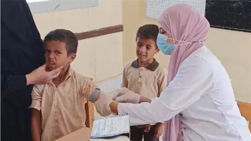 تطعيمات طلاب المدارس،