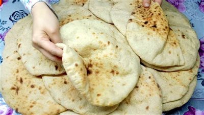 وزير التموين: لا مساس بسعر رغيف الخبز البلدي المدعم بعد زيادة البنزين