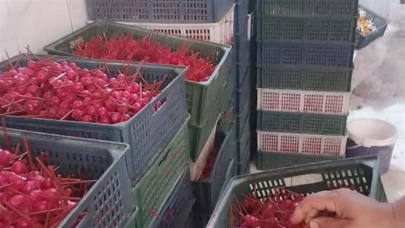 مصنع مصاصات مجهولة