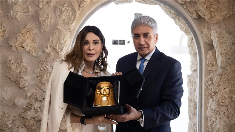 لقاء وزير السياحة