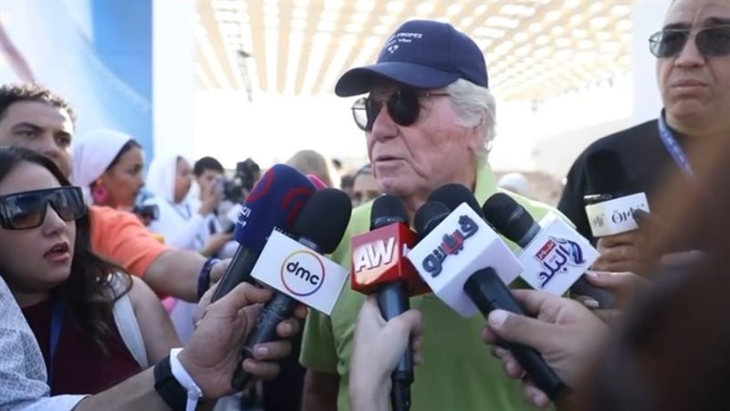 حسين فهمي، فيتو