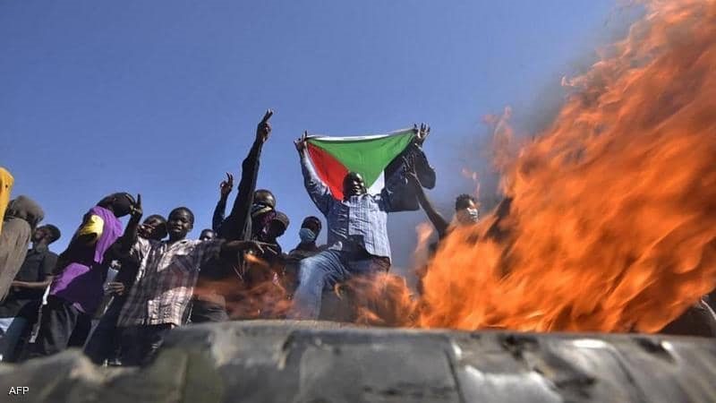 المحتجون في السودان