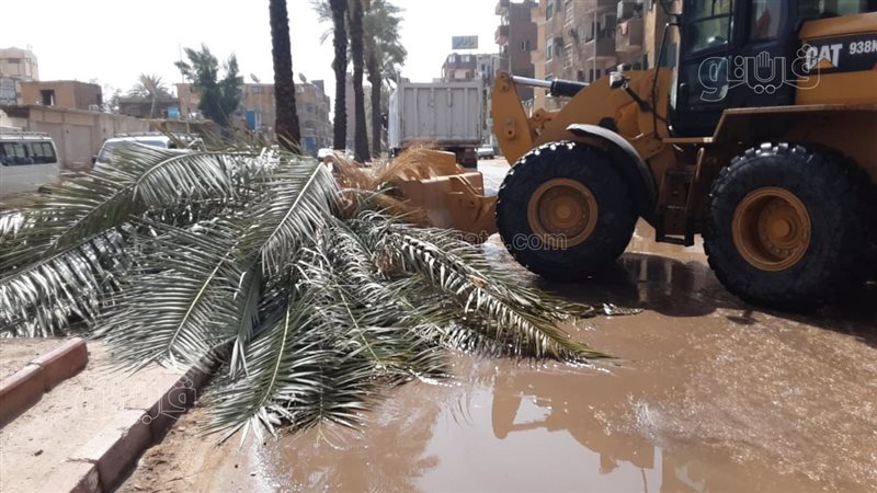 رفع آثار السيول فى