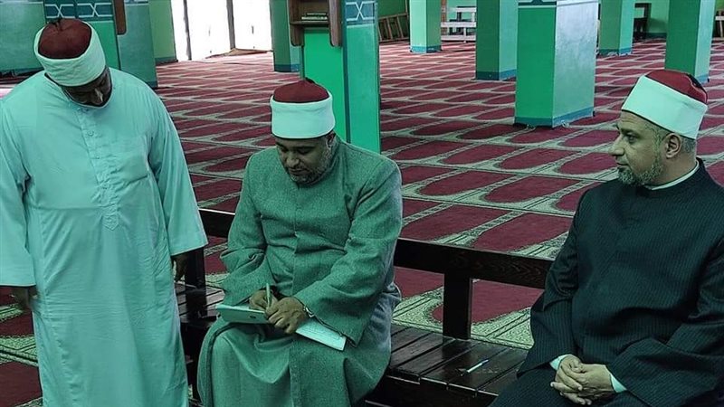  إحالة عدد من عمال