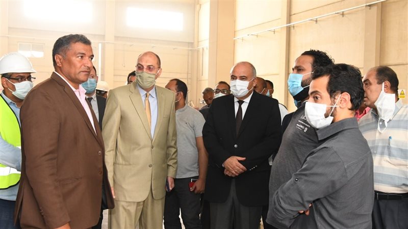 محافظ قنا يشهد حفل