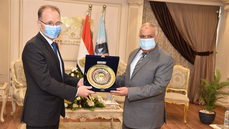 الفريق عبد المنعم