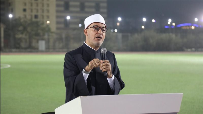الدكتور نظير عياد،