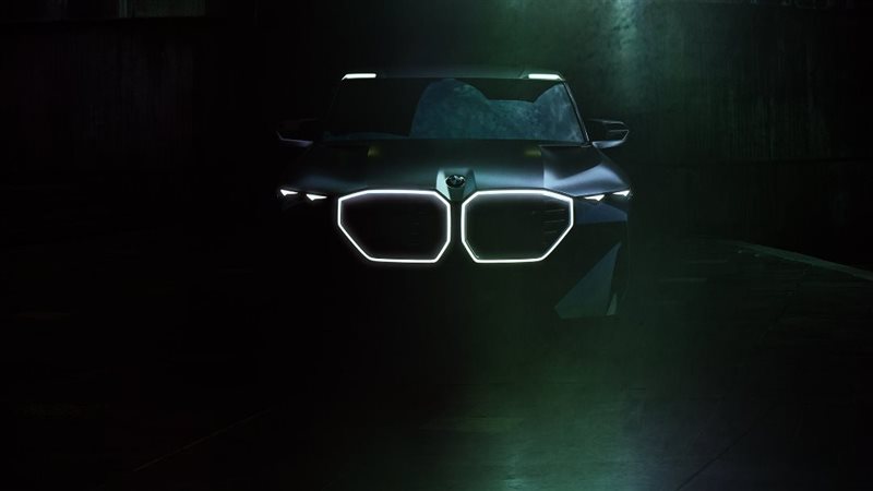 .BMW XM سيارة رياضية