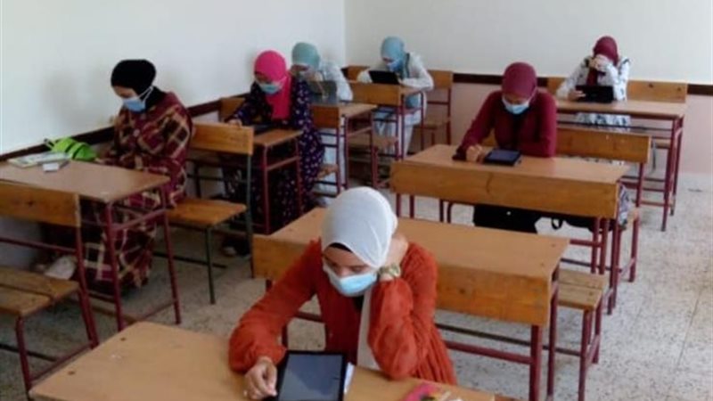 امتحانات الصفين الأول