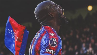 برشلونة يسعى لضم صفقة هجومية من الدوري الإنجليزي
