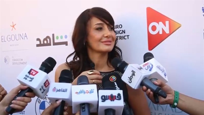حلا شيحة، فيتو