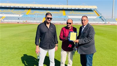 المصري يوقع عقود استضافة استاد السويس لمبارياته بالدوري 