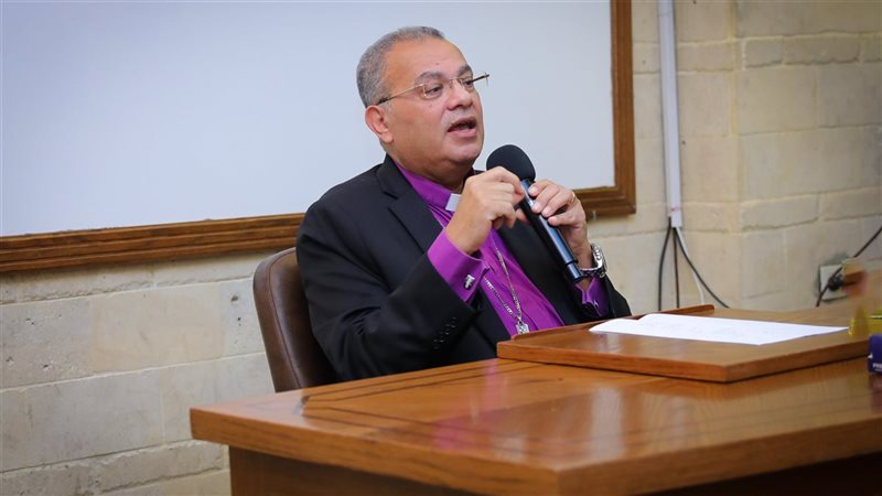 رئيس الإنجيلية، فيتو