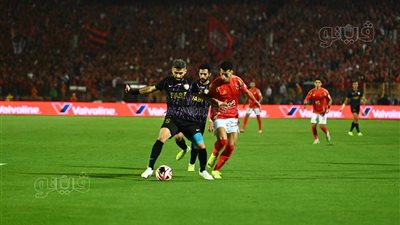 الأهلي يحتفي بذكرى تتويجه بطلا لـ كأس القارات الثلاث على حساب العين (فيديو)