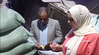 ضبط 25 طن أسمدة وأعلاف و3 آلاف لتر مواد بترولية خلال حملات تموينية بالشرقية 