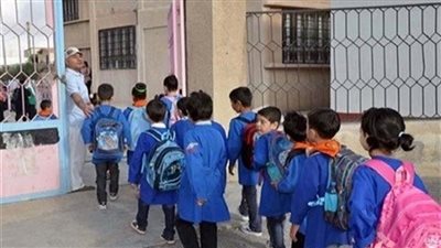مشوفتوش تربية، التفاصيل الكاملة لواقعة قيام مديرة مدرسة بالمرج بضرب الطلاب بالشبشب 