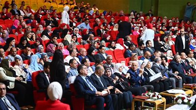 مديرة الأكاديمية المهنية للمعلمين في الملتقى التربوي السابع: المعلم أساس عملية التقييم 