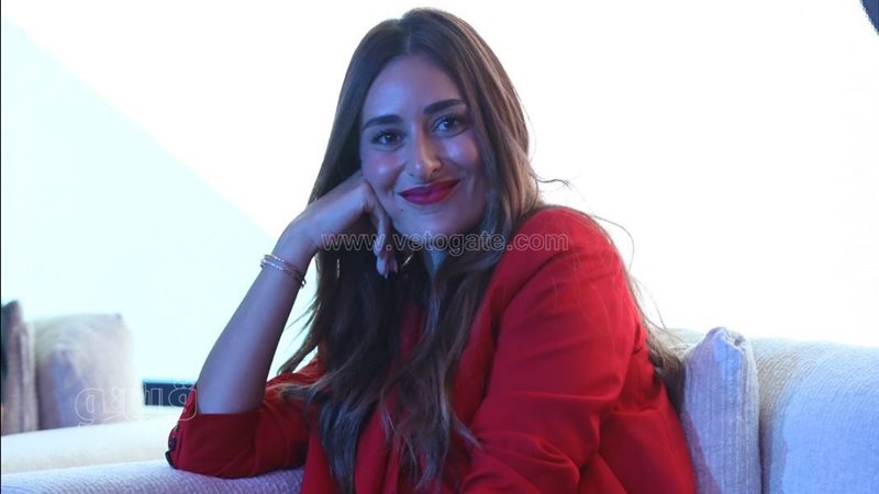 أمينة خليل، فيتو