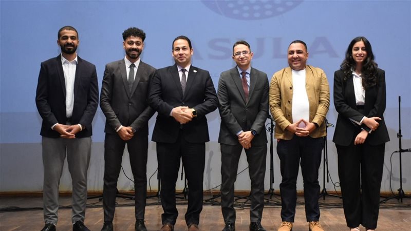 جامعة عين شمس، فيتو