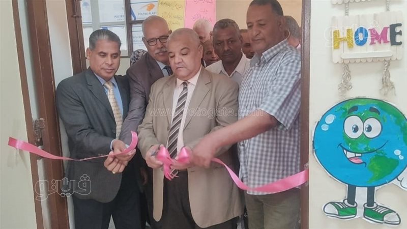 أثناء الافتتاح 