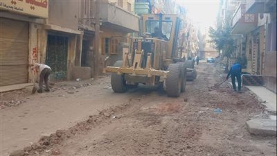 ضمن الخطة الاستثمارية، رصف شوارع بميت غمر في الدقهلية 
