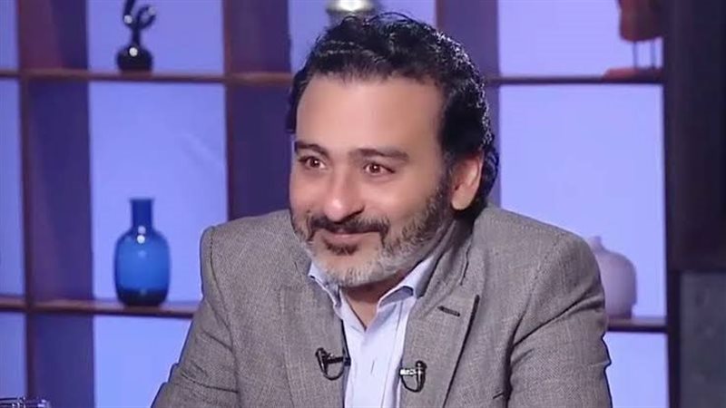 أحمد عزمي، فيتو