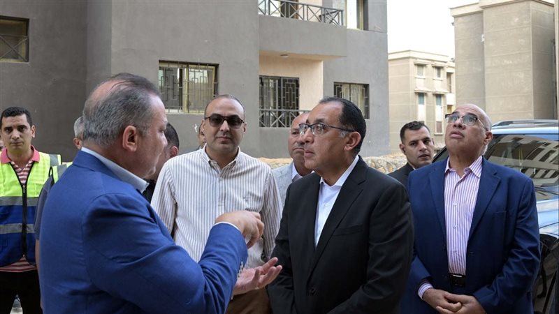 جولة رئيس مجلس الوزراء