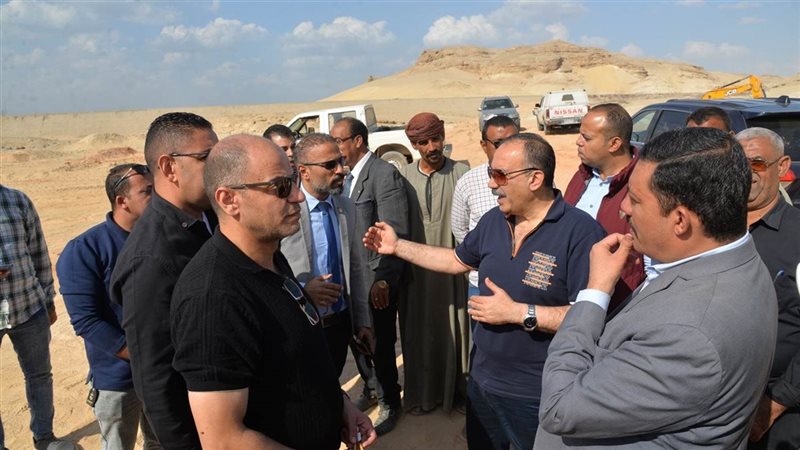 محافظ أسيوط يتفقد