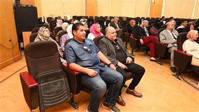 كلية التمريض تنظم ندوة عن كنوز وآثار الفيوم