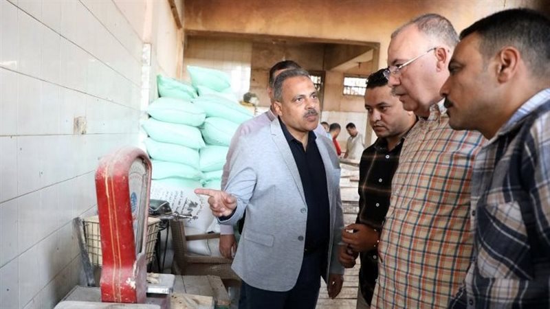 محافظ الشرقية خلال